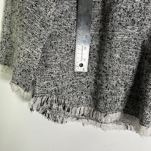 IRO Brand black and white knit top with fringe size EU 38 / US medium - Picture 9 of 11